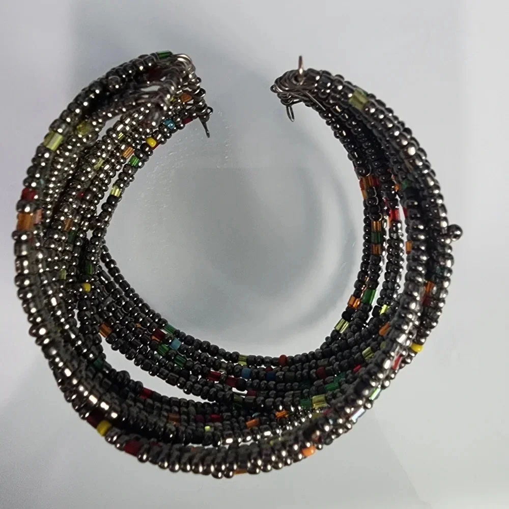 N/A beaded bangle